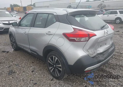 2019 Nissan Kicks Sr from USA, damaged, VIN 3N1CP5CU5KL521681
